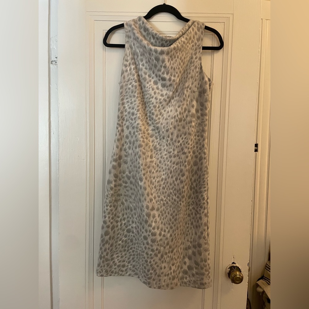 J. Mclaughlin Diaz Microsuede Leopard Print Sleev… - image 1